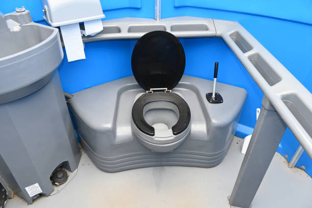 Best Luxury portable toilet rental  in Braham, MN